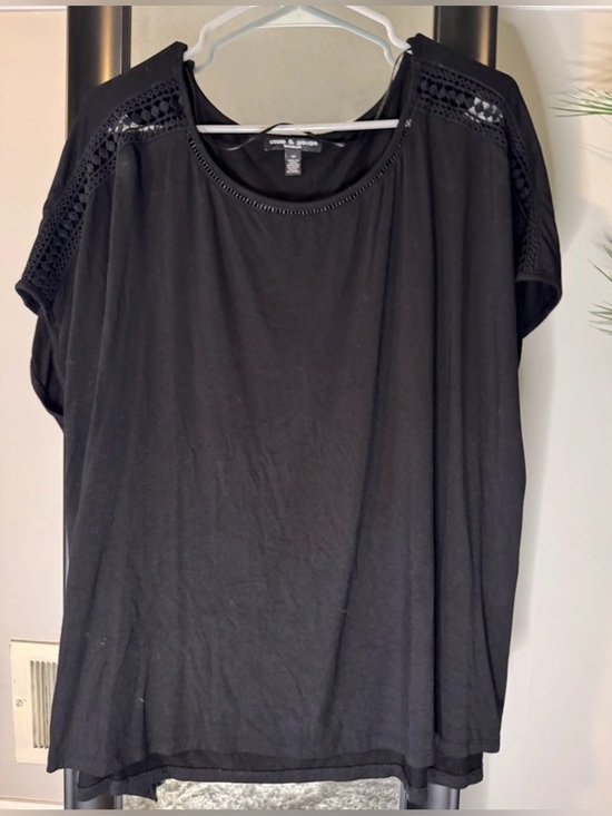 Cable & Gauge Tops - Cable & Gauge Black Short Sleeve Tee with Crochet Shoulder Detail